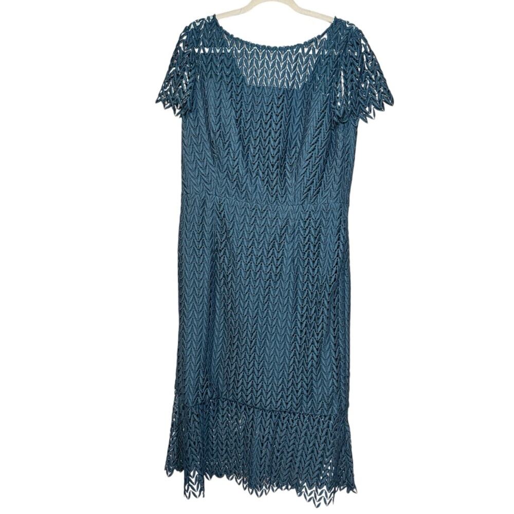 Kay Unger Tatum Dress in Teal Blue Size 18